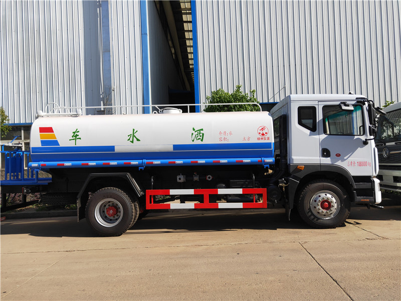 國六10噸12噸灑水車