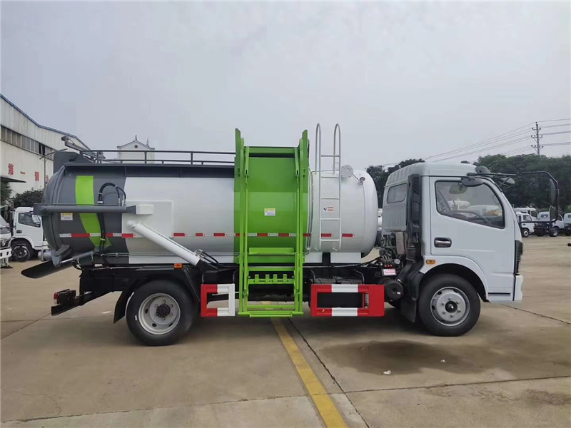 東風7方餐廚垃圾車(圓罐)