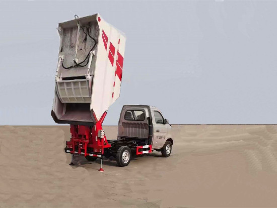 長安3.5方后掛桶垃圾車